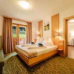Oberlehenhof * كابرون